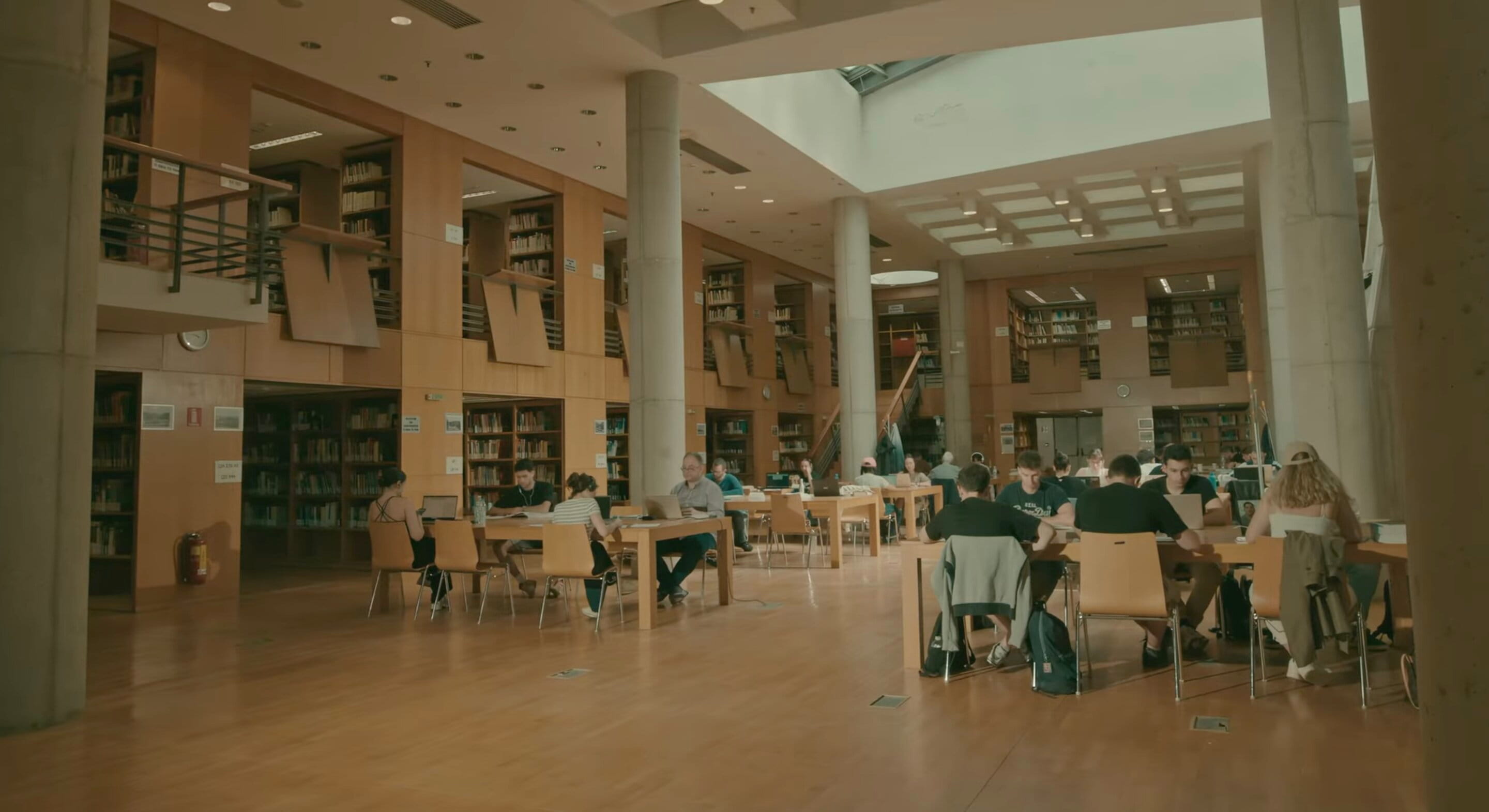 AUTh Central Library reading room